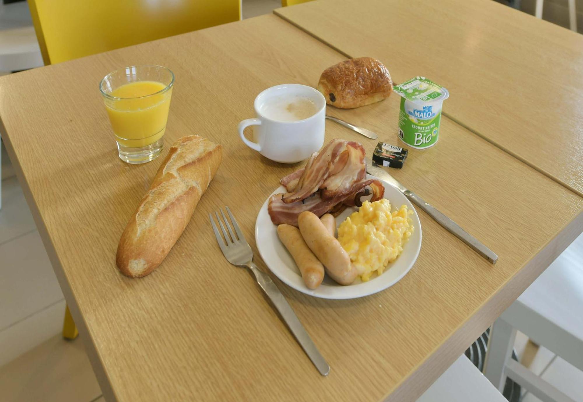 B&B Hotel Le Mans Nord 1 Saint-Saturnin  Eksteriør billede