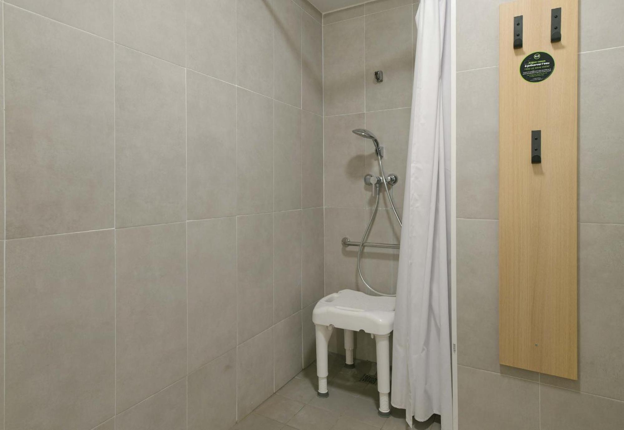 B&B Hotel Le Mans Nord 1 Saint-Saturnin  Eksteriør billede